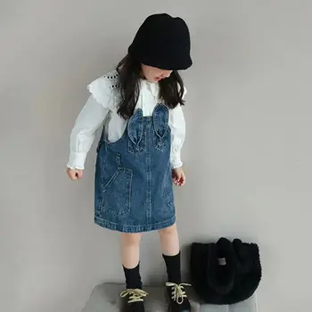 Весенняя корейская версия новой универсальной кружевной рубашки с кукольным воротником для маленьких девочек, Джинсовая юбка с заячьими ушками, костюм с джинсовой юбкой на ремне для девочек