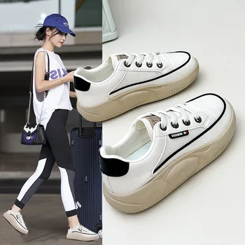 Маленькие белые туфли, студенческая Корейская женская мода 2023, Осень, новая повседневная обувь на толстой подошве с повышенной воздухопроницаемостью.